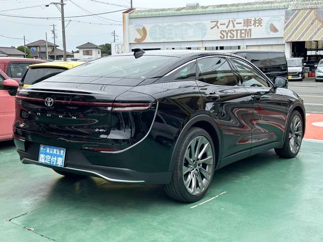 ★納車前に、専属のクリーニングスタッフが、ピッカピカにクリーニングして納車いたします！もちろん、ピッカピカの状態でお渡しするクリーニング費用も支払総額に含まれています！