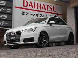 大きなキズや凹みはありません！！