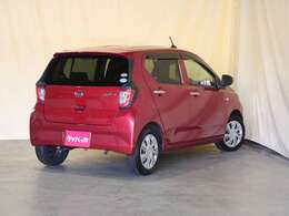 ■車体色：マゼンタベリーマイカメタリック