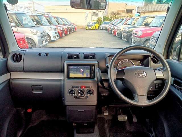 お客様のお車選びのお手伝いを是非お任せ下さい！スタッフ一同、お問合せ・ご来店心よりお待ちしております。