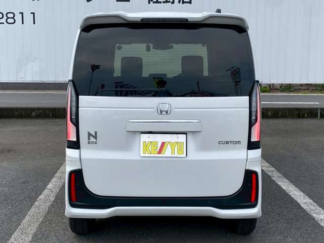 当社の展示車は全車両に車両状態説明書を掲示しております。修復歴の有無は勿論、ドア等の外板の交換歴の有無までも表示☆口頭説明では無く書面にてお渡ししております☆