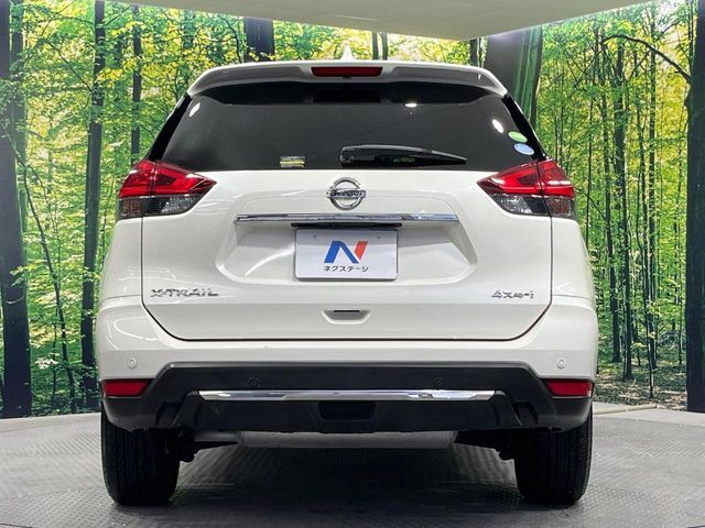 安心の最長10年・走行無制限保証（有償）をご用意。保証内容も充実はもちろん、無料点検＆オイル交換や、年中無休の全国・24時間ロードサービスも付帯されておりますのでご安心下さい。