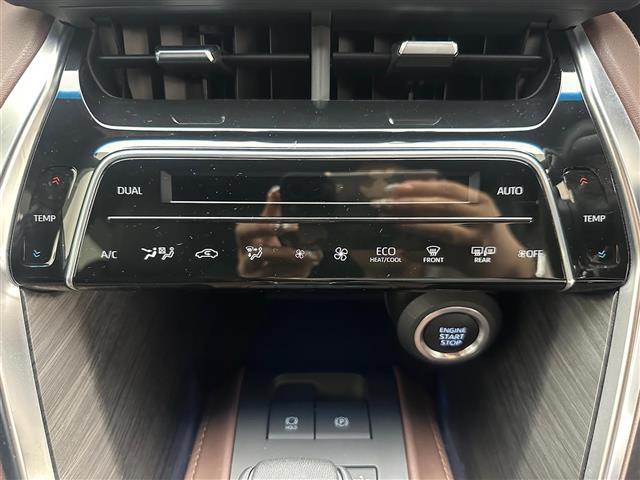 【運転席操作部】快適なドライブを楽しむための機能が装備されています！運転席から触れるので、使いやすいです！除菌プランいれていただくと、さらに清潔で安心していただけます！