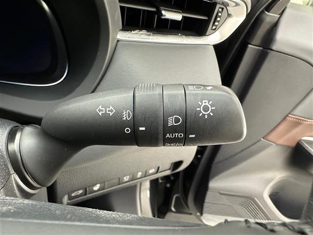 【運転席操作部】快適なドライブを楽しむための機能が装備されています！運転席から触れるので、使いやすいです！除菌プランいれていただくと、さらに清潔で安心していただけます！