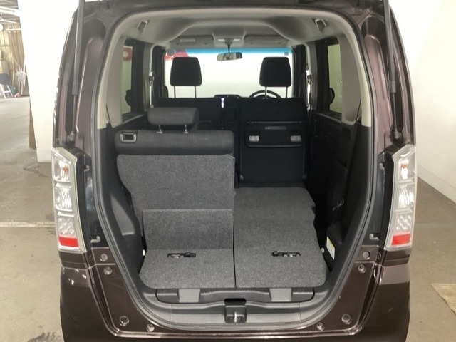 左右分離ですので、いろいろな形の荷物が積めます。