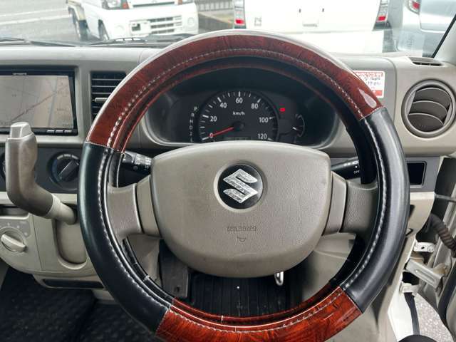 パワーステアリング　エアバッグ　ハンドルカバー