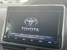 【メーカー純正ナビ】インテリアに溶け込むスタイリッシュな「専用設計」メーカーナビを装備♪視認性や操作性など基本性能にも優れ、より上質なカーライフをお楽しみいただけます。