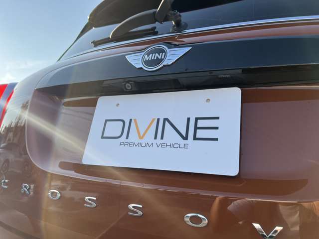 【アフターサービス】ご購入のお客様へのアフターサービスは必須と心掛けております。車両に必要な専用テスターでの整備を行っております。ご購入後も弊社にお任せください。