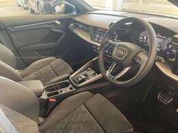 エンジンやトランスミッション等の主要部品を含むほぼ全ての部品を、走行距離に関係なく保証します。万一、修理が必要な場合でも工賃や部品代等は無償です。保証期間はスタッフまでお尋ねください