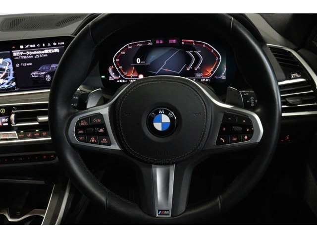 お車や各種ファイナンスプログラム、保証プログラム、お客様お一人お一人に最適なご案内をさせて頂けるよう準備してスタッフ一同お待ち申し上げております。