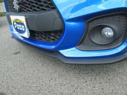 ◎カーボン調リップ