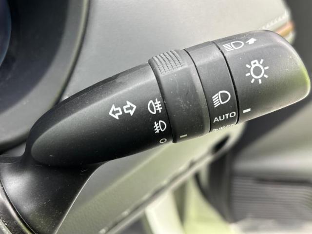 国産車から輸入車まで多様なお客様のニーズのお応えできるように、全国規模で豊富な在庫展開！車のことならWECARSへ！