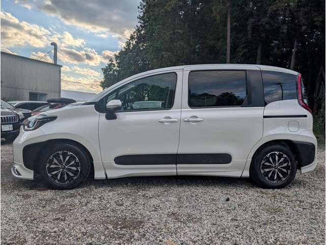 【CS認定証明書】クルマの状態が一目で分かる査証明書を公開中。状態を点数と図解で表示しています。修復歴はもちろん、傷やヘコミの箇所や程度がご確認いただけます。