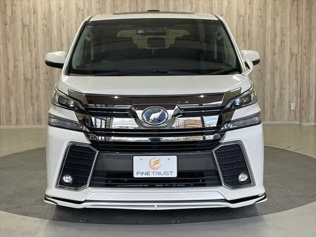 当社自慢のお車です。機関・装備点検・走行テスト済みです♪横にこの車のセールスポイントを、写真と説明でアピールしてあります♪まずはご覧になってください。