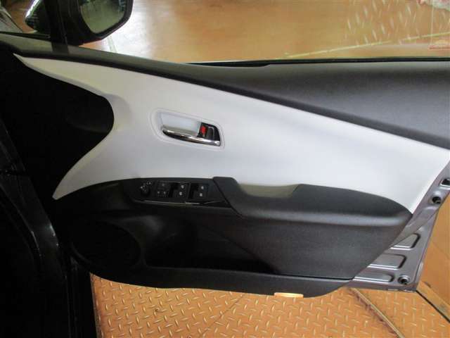 ドア内側のデザインもいい感じ！