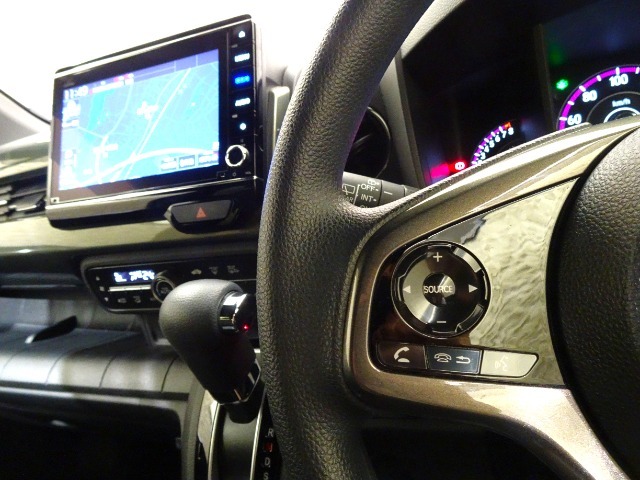 オーディオ操作リモコン付きです♪