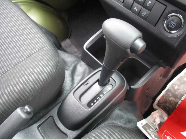 ご自宅まで無料で陸送納車いたします。一部地域は無料陸送の対象外ですが、陸送納車は全国対応可能ですのでお気軽にスタッフまでご相談ください。一部の離島など陸送できない地域もございます。