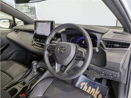 見通しのよいすっきりとした視界で、誰でも運転しやすいです。運転のしやすさは疲れにくさにも繋がりますよ♪