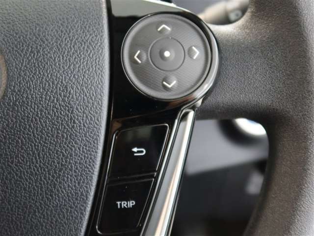 納車1カ月後には無料1カ月点検をご用意しています。車検や12カ月点検、オイル交換などのアフターメンテナンスも県内50店舗の整備工場におまかせください。