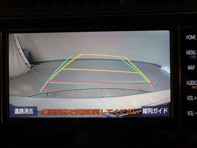 バックカメラが付いているので後方確認しながら安心して駐車することができます。