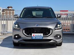 「スイフト」　入荷いたしました！！ボディカラーは、プレミアムシルバーメタリック♪　安心の3年保証、走行無制限の　《OK保証プレミアム》　がついています。詳しくは、スタッフまで♪♪