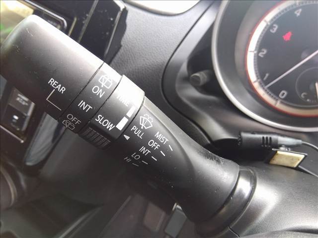 ☆ワンオーナー☆4WD☆純正メモリーナビ☆フルセグ☆Bluetooth☆デュアルセンサーブレーキサポート☆アダプティブクルーズ☆オートライト☆車線逸脱警報☆ステアリングスイッチ☆前席シートヒーター☆