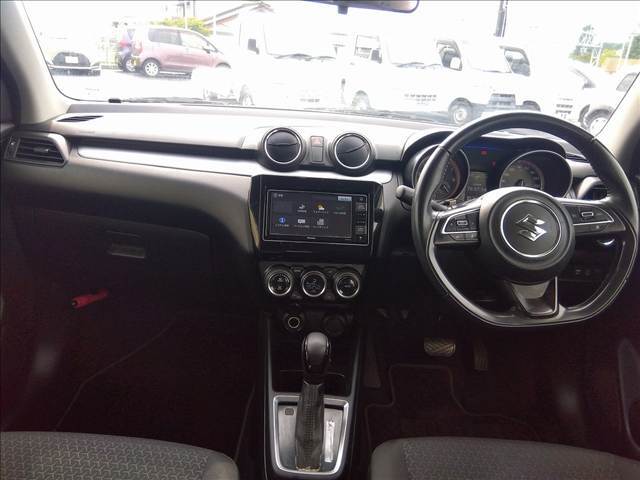 ☆ワンオーナー☆4WD☆純正メモリーナビ☆フルセグ☆Bluetooth☆デュアルセンサーブレーキサポート☆アダプティブクルーズ☆オートライト☆車線逸脱警報☆ステアリングスイッチ☆前席シートヒーター☆