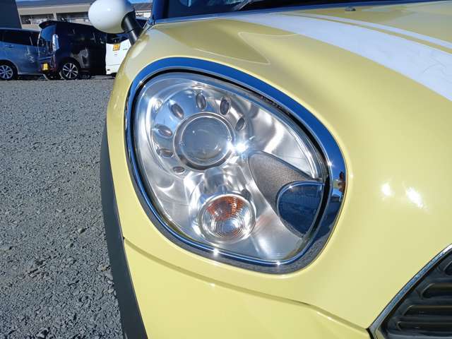 ヘッドライトの曇りは除去済みです！