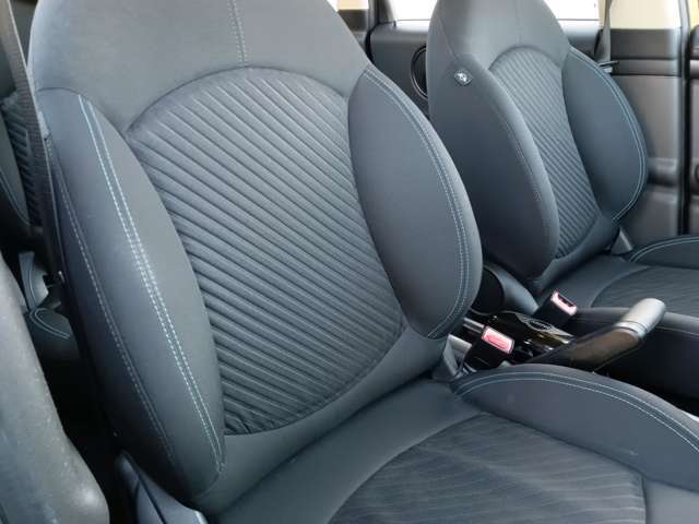 全席目立つシミや汚れなどなく、綺麗な状態を保っております！