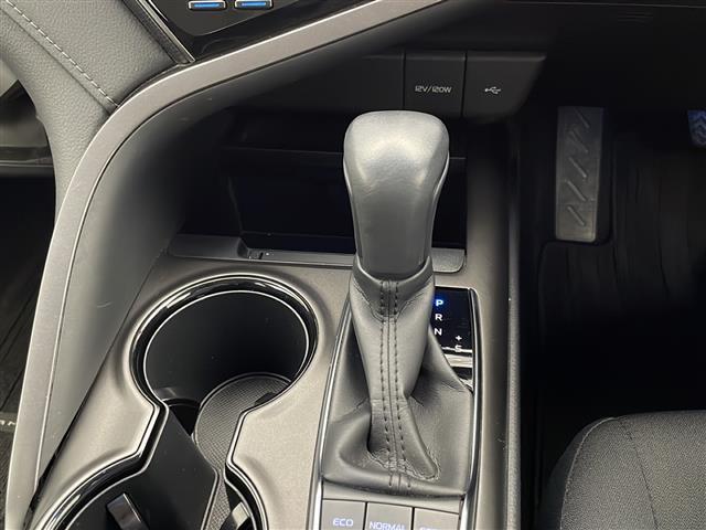 気になる車はお電話やメールで当店にお問い合わせください。なお、お電話での在庫の取り置きはできません。ご来場の際は、商談が重なる事が増えていますので事前に在庫有無をご確認くださいませ。