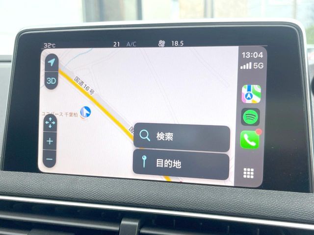 ●Apple　Car　Play：スマホとの有線接続で、ナビ・オーディオ再生などスマホのアプリ機能が画面でも使える便利機能です！