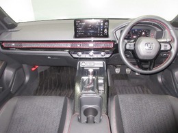 インパネ周りはこのようなレイアウトになっております。