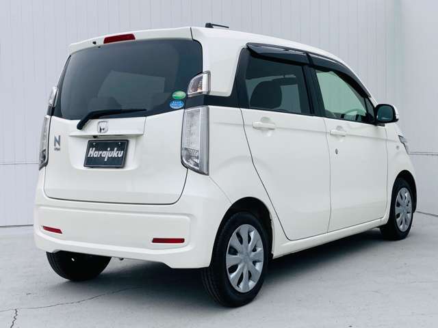 全車内外装クリーニング済み★気になる内装もピカピカです♪当社自慢のキレイさを、ぜひご覧ください。さらには、納車前にも清掃を行い、ボディーには撥水コーティングを施工してのお渡しです【ゴールドパック】