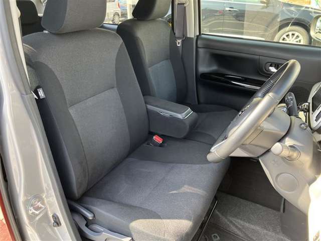 見通しのよいすっきりとした視界で、誰でも運転しやすいです。運転のしやすさは疲れにくさにも繋がりますよ♪