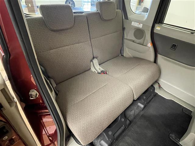 気になる車はすぐにお問い合わせください！画面右側の0066から始まる無料ダイヤルからお問い合わせ下さい！専門スタッフがお車のご質問にお答えいたします！