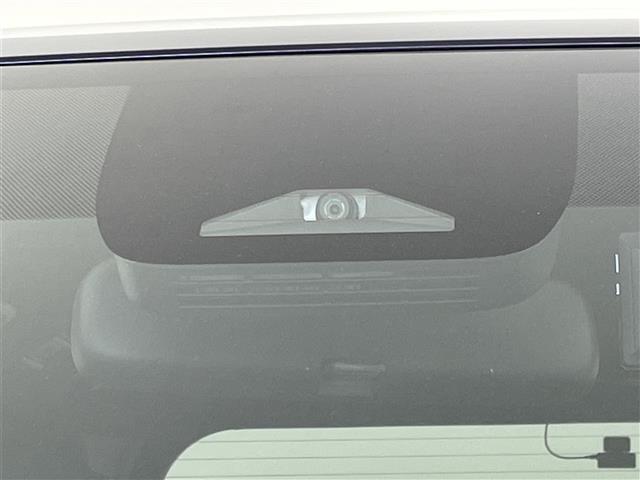 【Toyota Safety Sense（第2世代）】トヨタのさまざまな安全装備が搭載されており、万一の事故の危険回避をサポートします！◆搭載機能例：PCS/LDA/RSA/AHB/発進遅れ告知