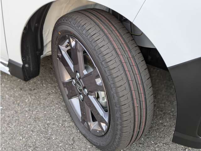 販売部門では月100台お任せいただき、車検部門では月に500台お任せ頂いております！豊富な販売や車検の実績を積んだスタッフが対応をさせて頂きますのでご安心してご来店くださいませ！※2023年実績