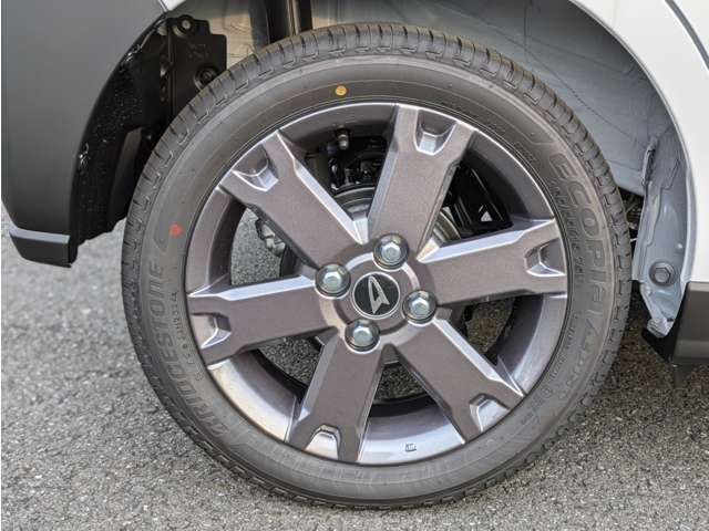 ☆ご掲載中の車両に関して☆　気になる点や知りたいことがあればお気軽にお問い合わせ・お電話くだいませ！すぐに詳しい営業のスタッフから詳しいお話を致します！