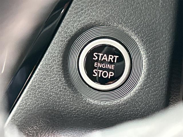 リモコンキーを身につけていれば、ブレーキを踏んでエンジンスイッチを押すだけでエンジンの始動が可能となりとっても便利です♪