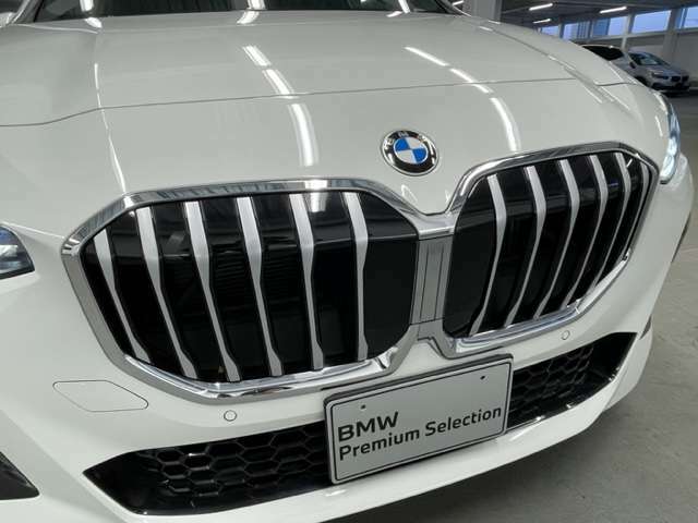 『BMW保険』をご存知でしょうか？　万が一の事故の際、当社とBMW保険を引受している国内大手損保会社と連携して迅速に対応いたします。長期保険もお取り扱いしております。是非お話させてください