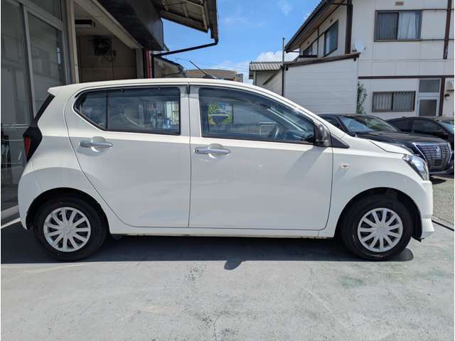 目立つキズへこみなどありません！車両詳細も詳しくご説明致します！遠方の方でもお気軽にお問い合わせください！
