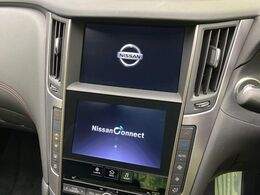 【メーカー純正ナビ】インテリアに溶け込むスタイリッシュな「専用設計」メーカーナビを装備♪視認性や操作性など基本性能にも優れ、より上質なカーライフをお楽しみいただけます。