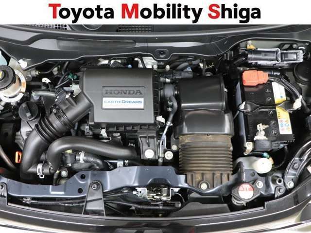エンジンル-ムも綺麗に洗浄しております。ご納車時にはしっかりメンテナンスを行ってからご納車致します。