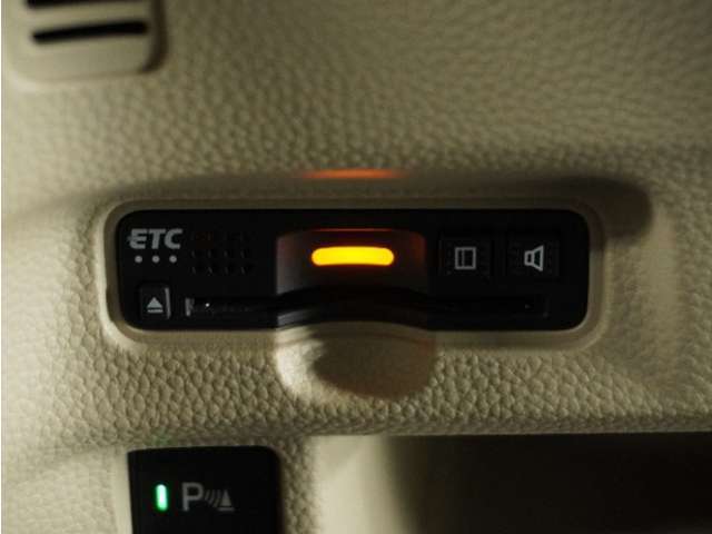 今や必需品の◆ETC車載器　装備車◆　有料道路を利用する際にスムースに通過でき、わずらわしい料金支払いから開放されます！