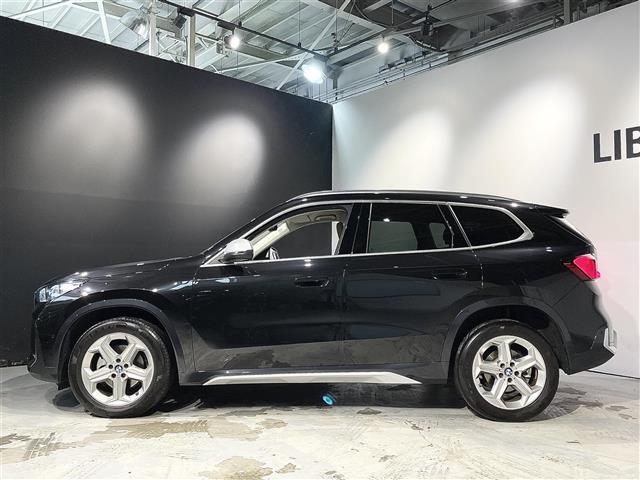 LIBERALAは、輸入車選びの新たなスタイルを提案するインポート・セレクト・ブランドです。オーナー様となる方がクルマから直接感じる感性を第一にした、最良の一台との出会いをコーディネートいたします。