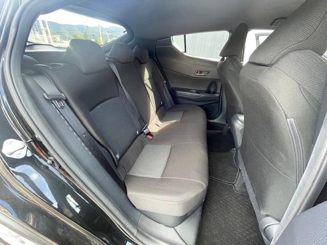 気になる車はすぐにお問い合わせください！画面右側の0066から始まる無料ダイヤルからお問い合わせ下さい！専門スタッフがお車のご質問にお答えいたします！