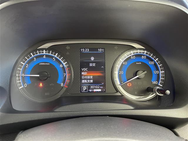 【スピードメーター】メーターがシンプルで見やすく運転しやすいですね！