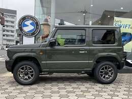 タイヤ交換などの整備がしやすい台形ホイールアーチ。