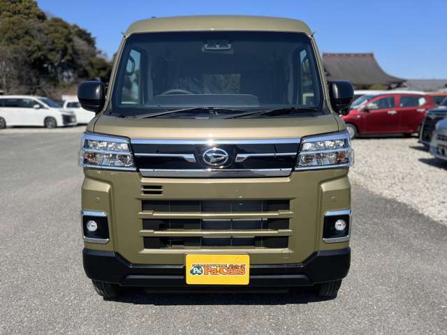 ☆ステアリングホイール☆手にしっくりくる握り心地で滑りにくく運転も快適です！