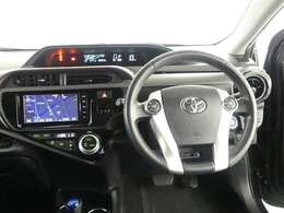 見通しのよいすっきりとした視界で、誰でも運転しやすいです。運転のしやすさは疲れにくさにも繋がりますよ♪